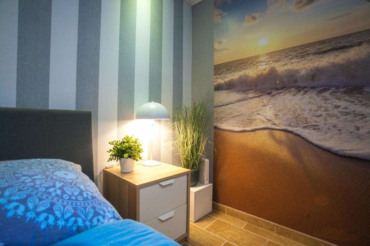 Noclegi Miodowa Near By The Beach Gdynia - Orlowo Exterior foto